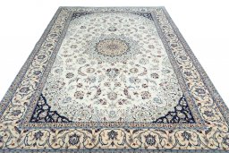 Surface texture of New Nain rug with natural Cork and intricate pattern