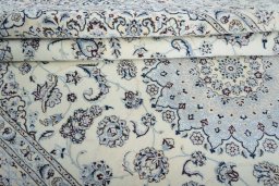 Surface texture of New Nain rug with natural Cork and intricate pattern