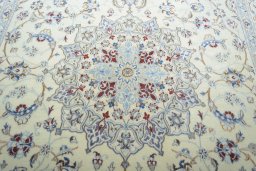 Central medallion detail of 2000s Nain rug from Iran / Persia