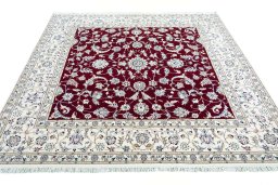 Surface texture of New Nain rug with natural Cork and intricate pattern