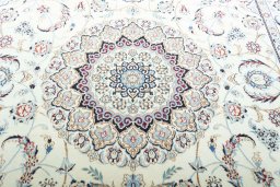 Central medallion detail of 2000s Nain rug from Iran / Persia