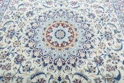 Central medallion detail of 2000s Nain rug from Iran / Persia