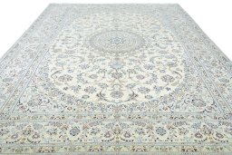 Surface texture of New Nain rug with natural Wool and intricate pattern