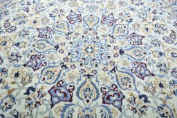 Central medallion detail of 2000s Nain rug from Iran / Persia