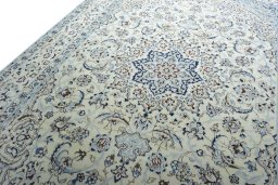 Backside of handmade 2000s Nain rug showing knot structure and weave density