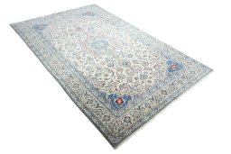 Close-up detail of New Nain rug from Iran / Persia showing Cork weave