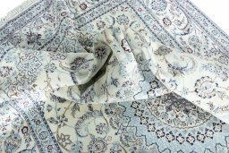 Surface texture of New Nain rug with natural Cork and intricate pattern