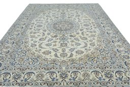 Surface texture of New Nain rug with natural Silk and intricate pattern