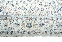 Full view of New Nain rug from Iran / Persia, 300 × 205 cm in Beige tones