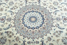 Central medallion detail of 2000s Nain rug from Iran / Persia