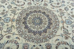 Central medallion detail of 2000s Nain rug from Iran / Persia