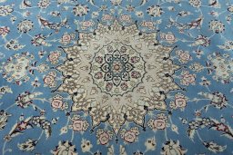Central medallion detail of 2000s Nain rug from Iran / Persia