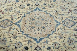 Central medallion detail of 2000s Nain rug from Iran / Persia