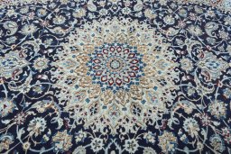 Central medallion detail of 2000s Nain rug from Iran / Persia