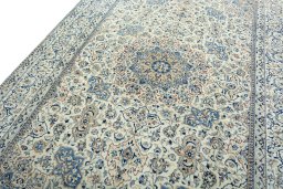 Close-up detail of 1970s Nain rug from Iran / Persia showing Cork weave