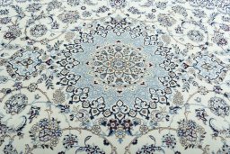 Central medallion detail of 2000s Nain rug from Iran / Persia