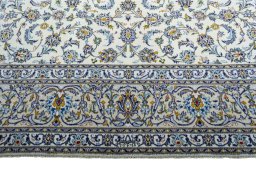 Full view of New Nain rug from Iran / Persia, 419 × 300 cm in Beige tones