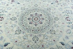 Central medallion detail of 2000s Nain rug from Iran / Persia