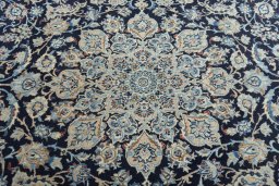Central medallion detail of 2000s Nain rug from Iran / Persia