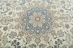 Central medallion detail of 2000s Nain rug from Iran / Persia