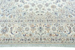 Full view of New Nain rug from Iran / Persia, 420 × 305 cm in Beige tones