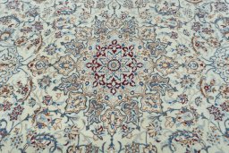 Central medallion detail of 2000s Nain rug from Iran / Persia