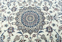 Central medallion detail of 2000s Nain rug from Iran / Persia