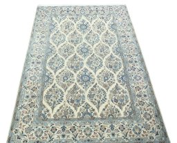 Surface texture of New Nain rug with natural Cork and intricate pattern