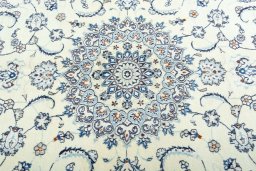 Central medallion detail of 2000s Nain rug from Iran / Persia
