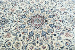 Central medallion detail of 2000s Nain rug from Iran / Persia