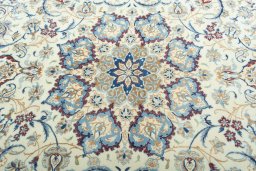 Central medallion detail of 2000s Nain rug from Iran / Persia