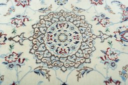 Central medallion detail of 2000s Nain rug from Iran / Persia