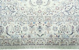 Full view of New Nain rug from Iran / Persia, 400 × 302 cm in Beige tones