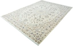 Corner detail of New Nain rug showing border pattern and Wool pile