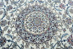 Central medallion detail of 2000s Nain rug from Iran / Persia