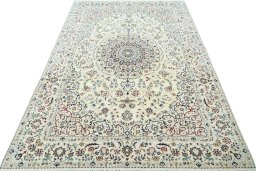 Surface texture of New Nain rug with natural Wool and intricate pattern