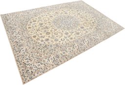 Corner detail of 1990s Nain rug showing border pattern and Wool pile