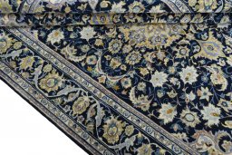 Close-up detail of 2000s Najafabad rug from Iran / Persia showing Wool weave