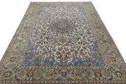 Surface texture of 2000s Najafabad rug with natural Wool and intricate pattern