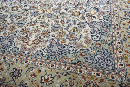 Close-up detail of 2000s Najafabad rug from Iran / Persia showing Wool weave