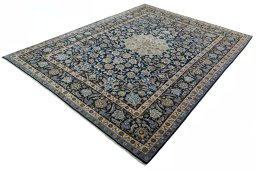 Corner detail of 2000s Najafabad rug showing border pattern and Wool pile