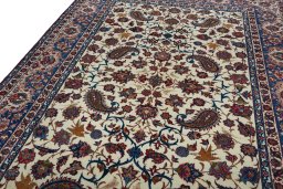 Backside of handmade 1950s Najafabad rug showing knot structure and weave density
