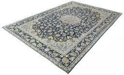 Corner detail of 2000s Najafabad rug showing border pattern and Wool pile