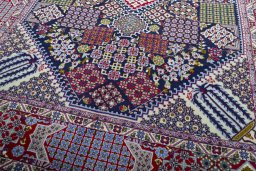 Close-up detail of Unknown Najafabad rug from Iran / Persia showing Wool weave