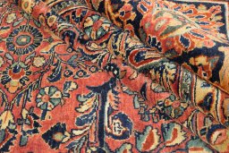 Full view of 1920s Sarough rug from Iran / Persia, 615 × 343 cm in Red tones
