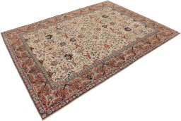 Corner detail of 1920s Sarough rug showing border pattern and Wool pile
