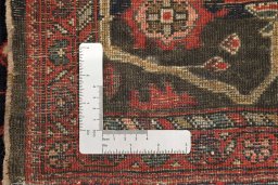 Full view of 1900s Sarough rug from Iran / Persia, 200 × 127 cm in Red tones