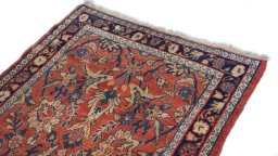 Central medallion detail of New Sarough rug from Iran / Persia