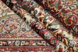 Corner detail of New Sarough rug showing border pattern and Wool pile