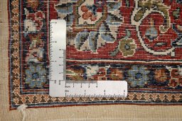 Full view of New Sarough rug from Iran / Persia, 222 × 138 cm in Cream tones